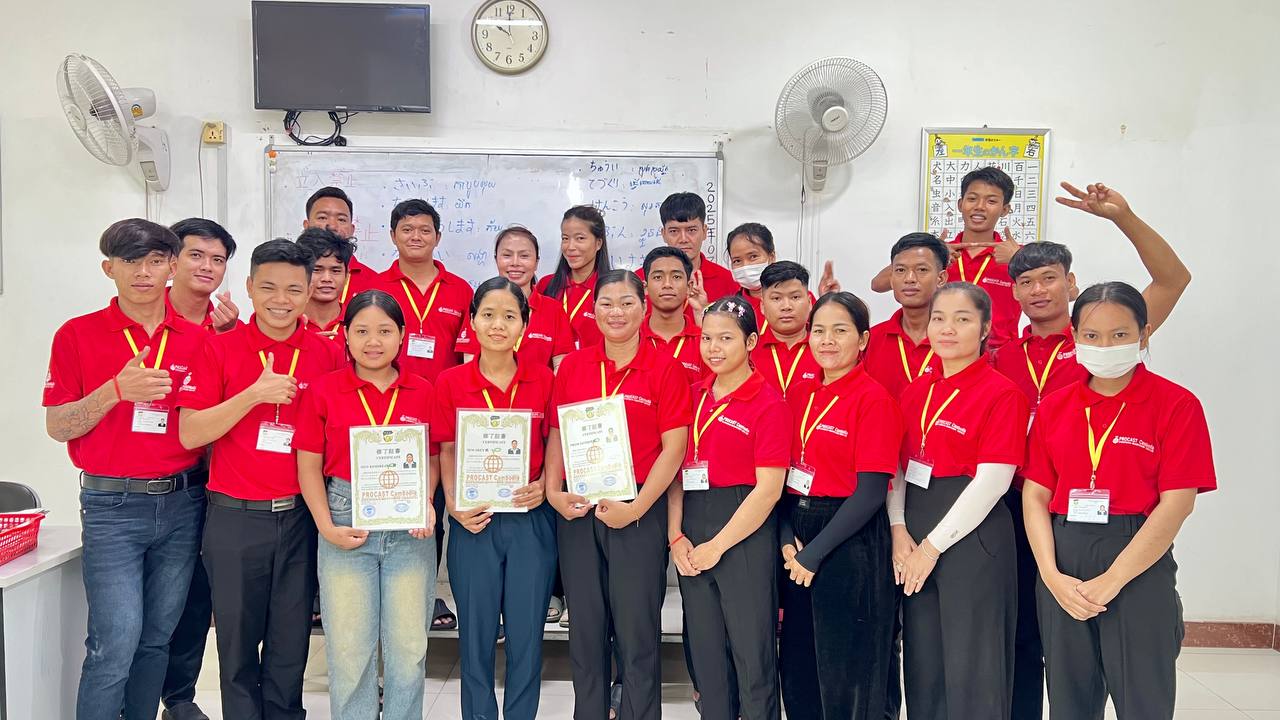 修了式＆日本へ出国（広島県の機械検査作業3名）