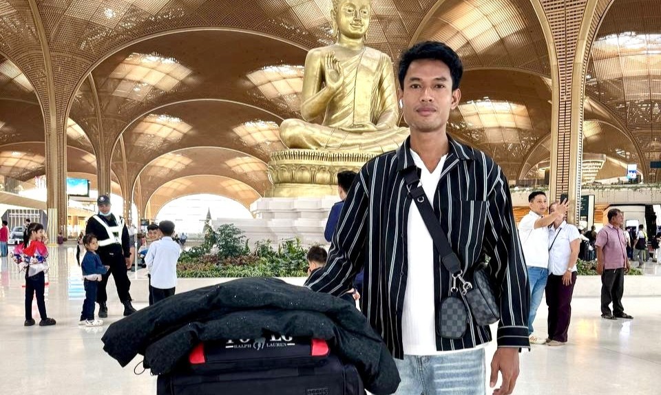 修了式＆日本へ出国（神奈川県の建築配管作業1名）